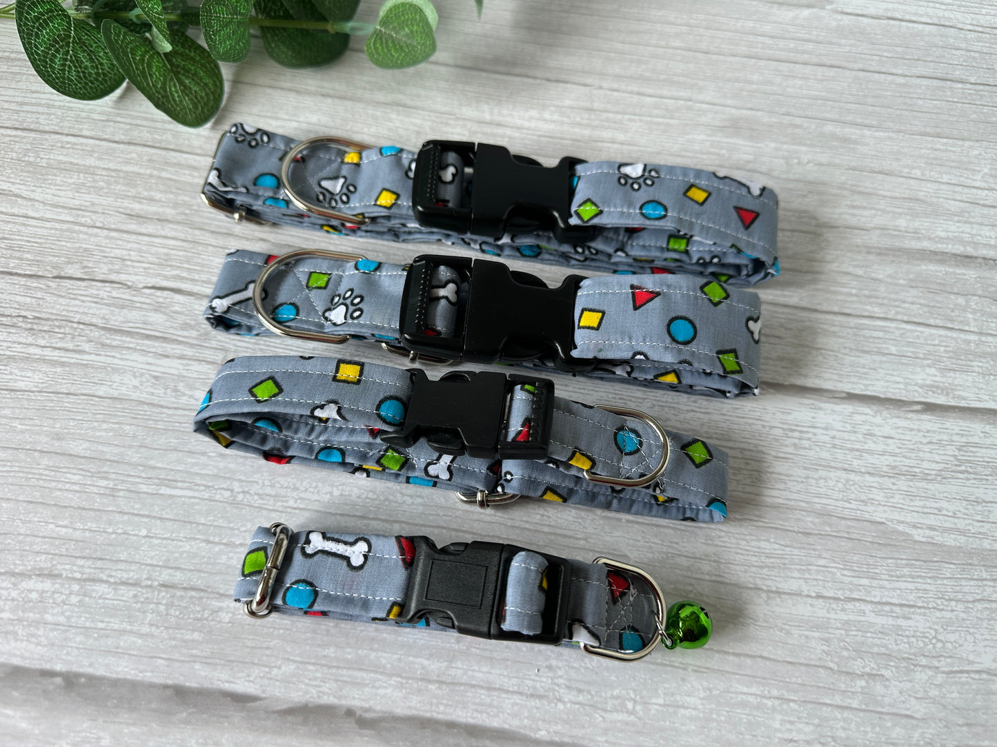 Cotton Pet Adjustable Collar - Retro Bones