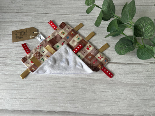 Cotton & Dimple Fleece Baby Taggy Comfort Blanket - Brown Picnic Blanket