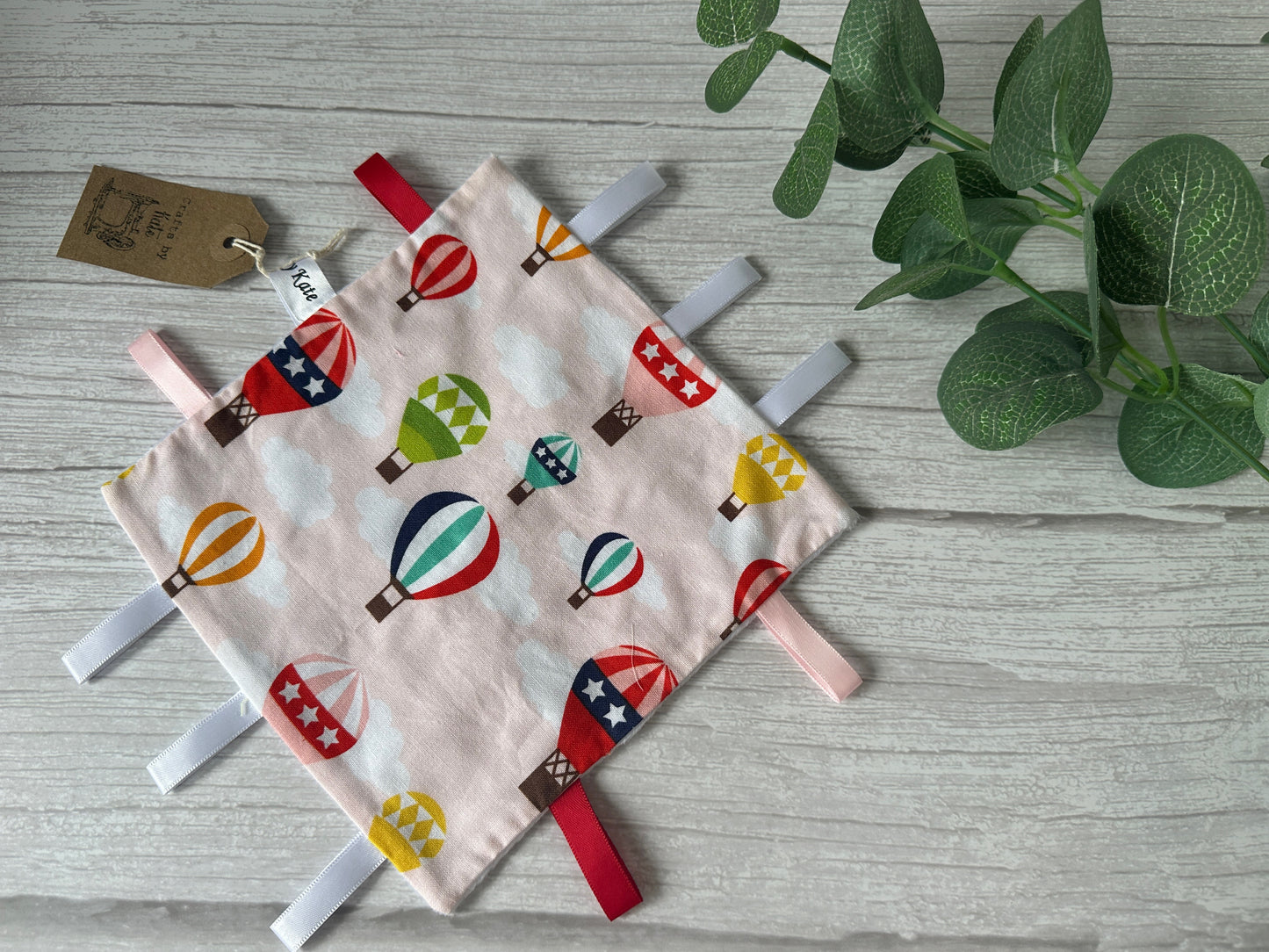 Cotton & Dimple Fleece Baby Taggy Comfort Blanket - Hot Air Balloon