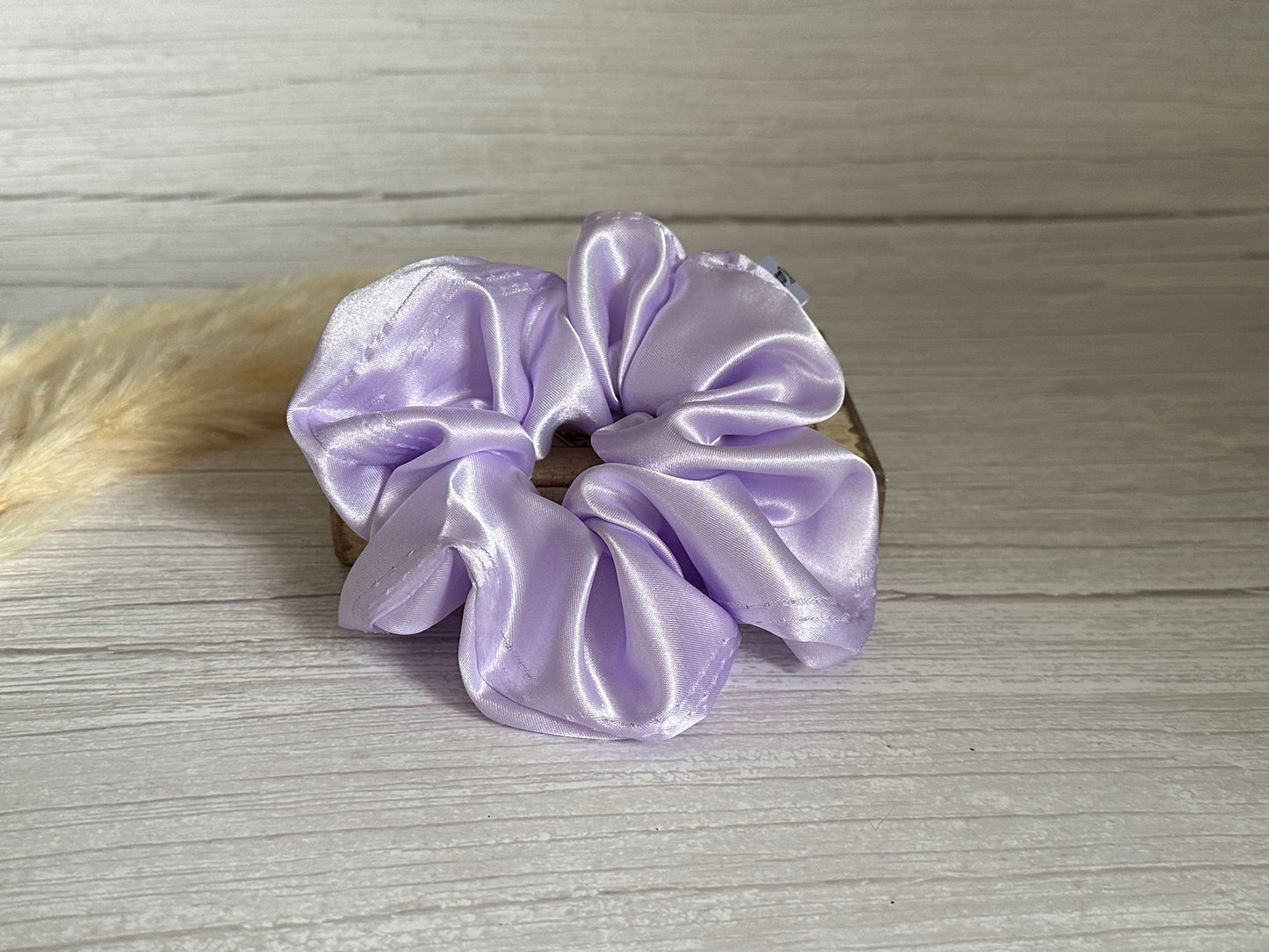 Silk Extra Large Scrunchie - Lavender Purple
