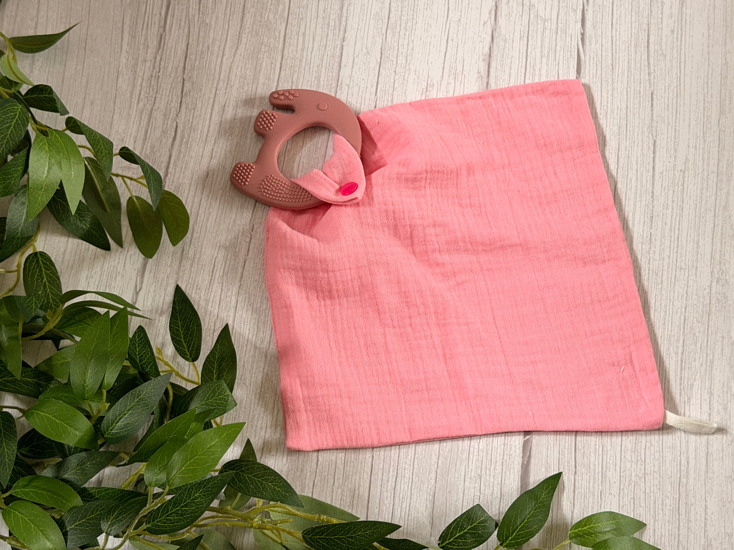 Silicone Elephant Teether & Muslin Cloth