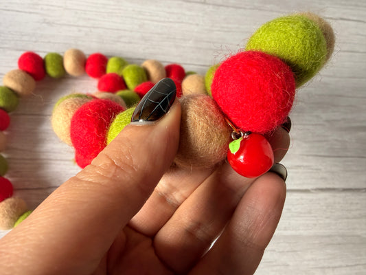 PomPom Pet Collar - Apple Harvest