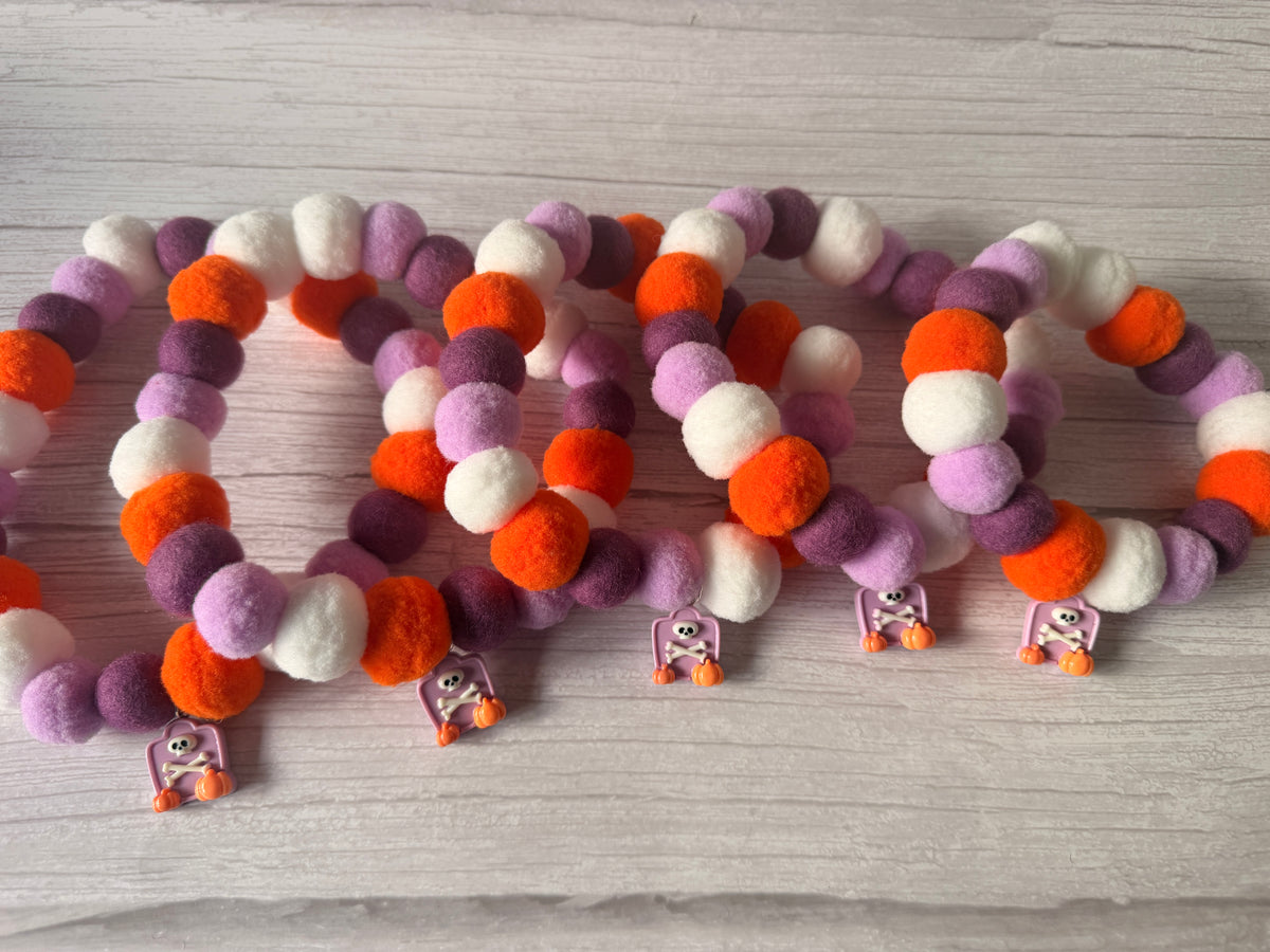 PomPom Pet Collar - Skeleton party