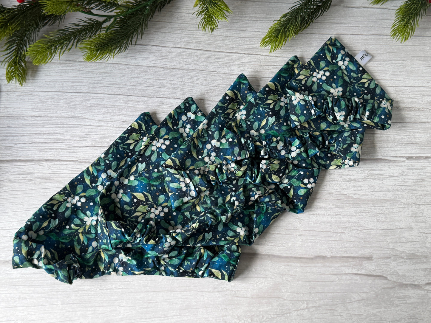 Cotton Pet Scrunchie Bandana - Mistletoe vibes