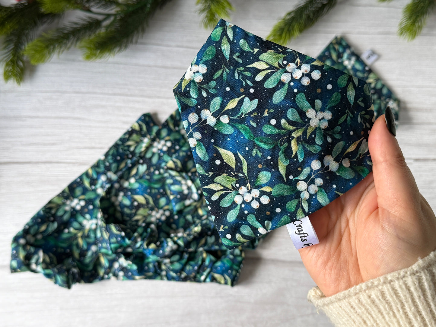 Cotton Pet Scrunchie Bandana - Mistletoe vibes