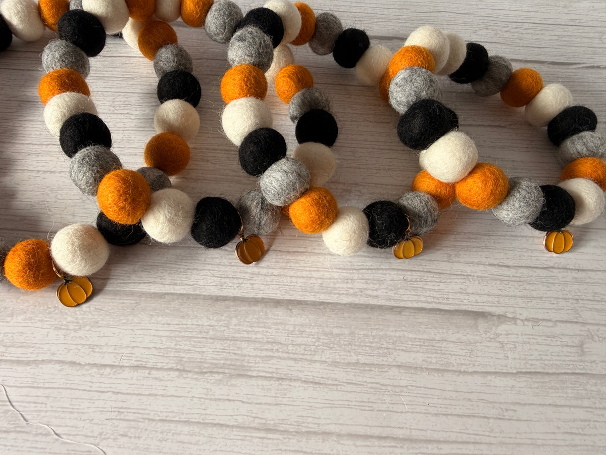PomPom Pet Collar - Harvest season