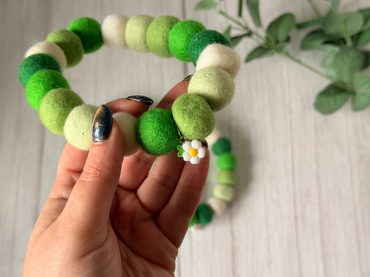 PomPom Pet Collar - Daisy Chain