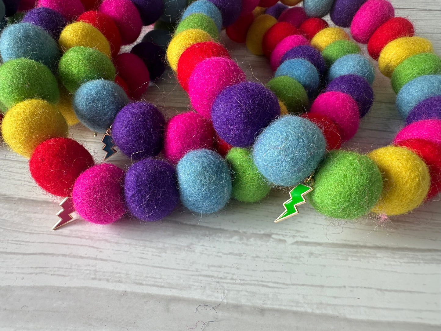 PomPom Pet Collar - Rainbow lightning