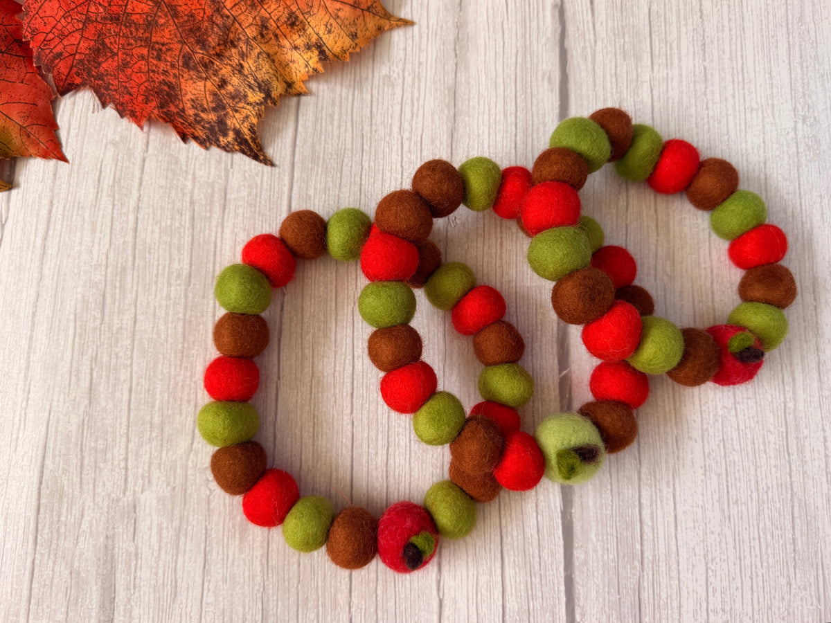 PomPom Pet Collar - Apple Harvest
