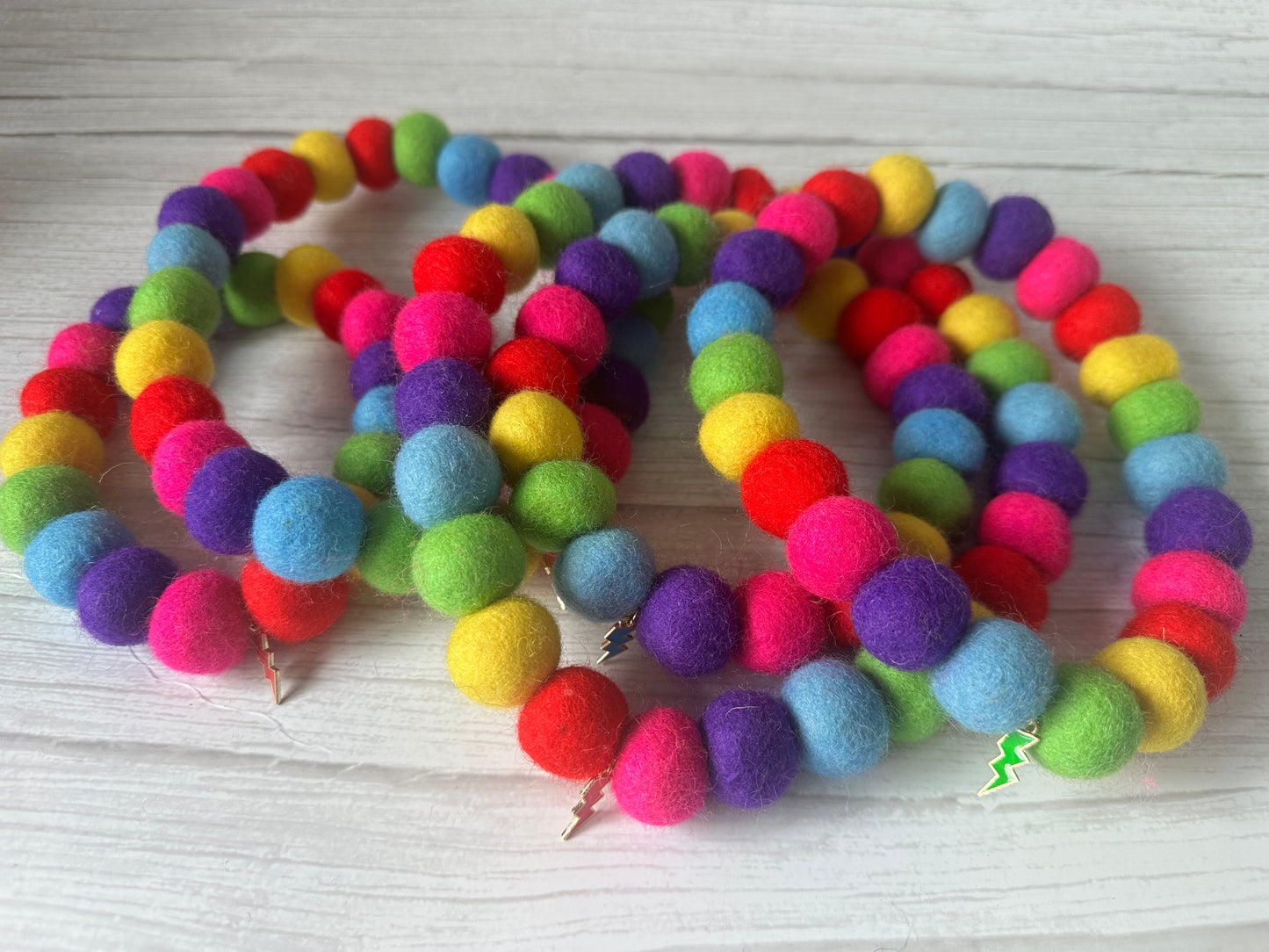 PomPom Pet Collar - Rainbow lightning