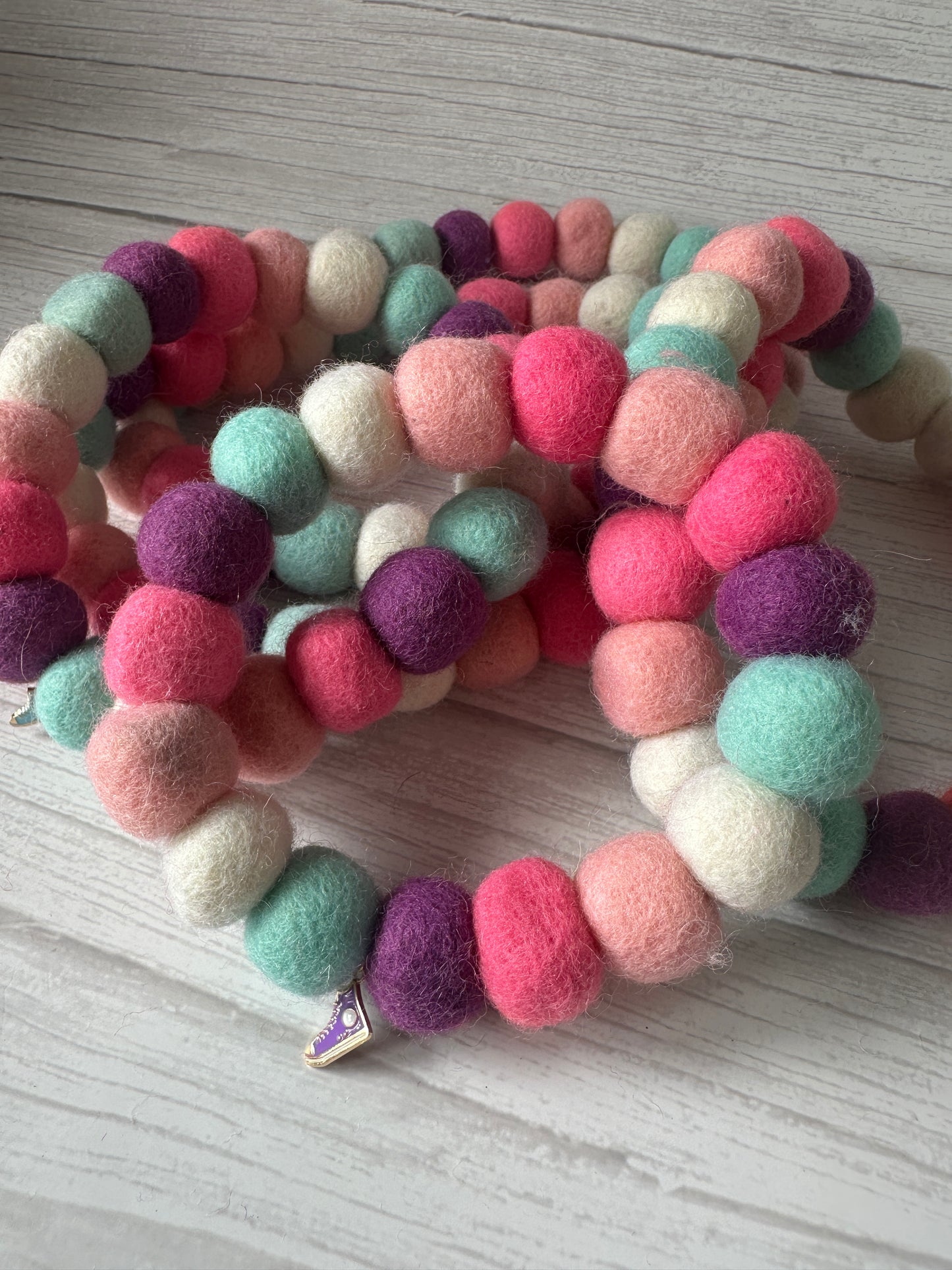PomPom Pet Collar - Converse Lover