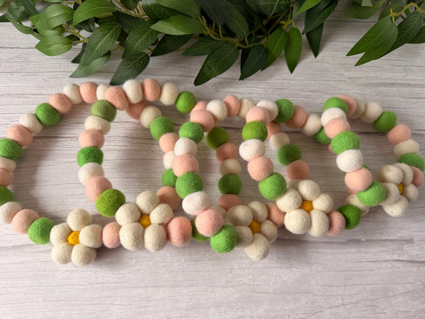PomPom Pet Collar - Fresh as a Daisy