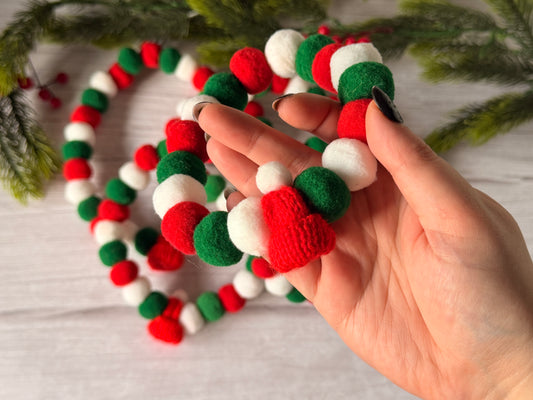 PomPom Pet Collar - Red Winter Hat