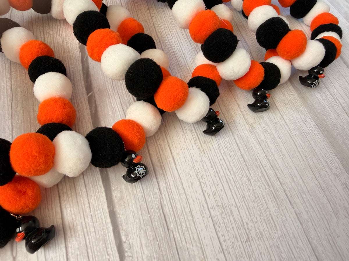 PomPom Pet Collar - Halloween Duck