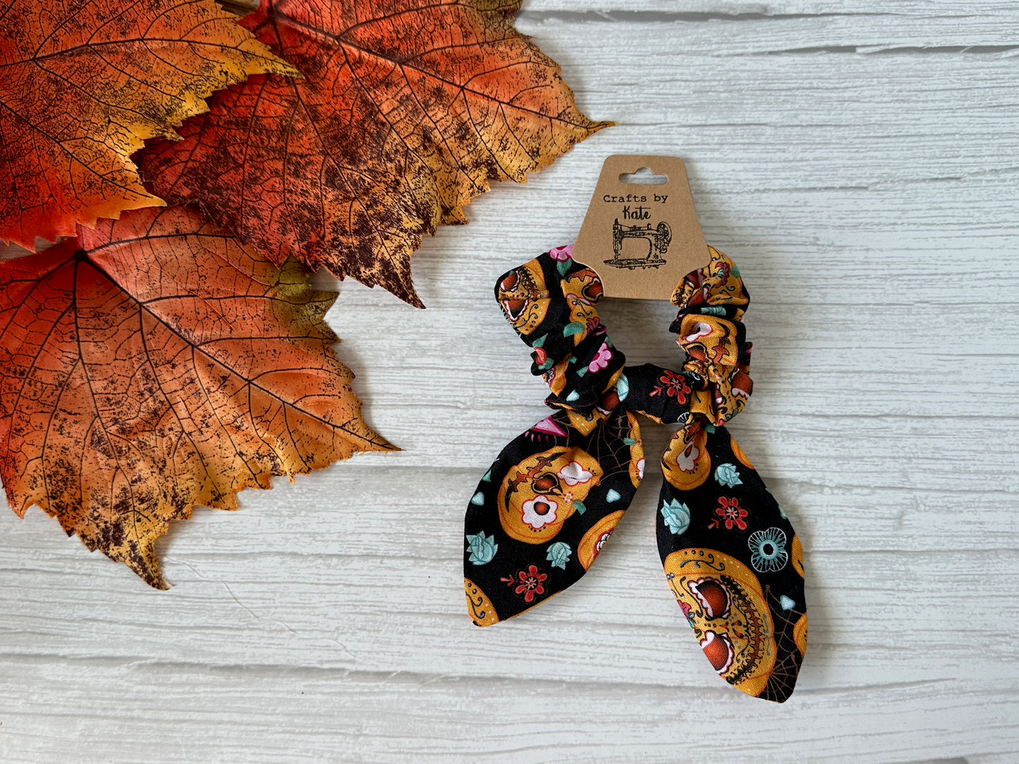 Cotton Scrunchie with tails - Smiling Pumpkins