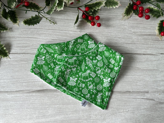 Cotton & Terry Towelling Baby Bandana Bib - Green Christmas