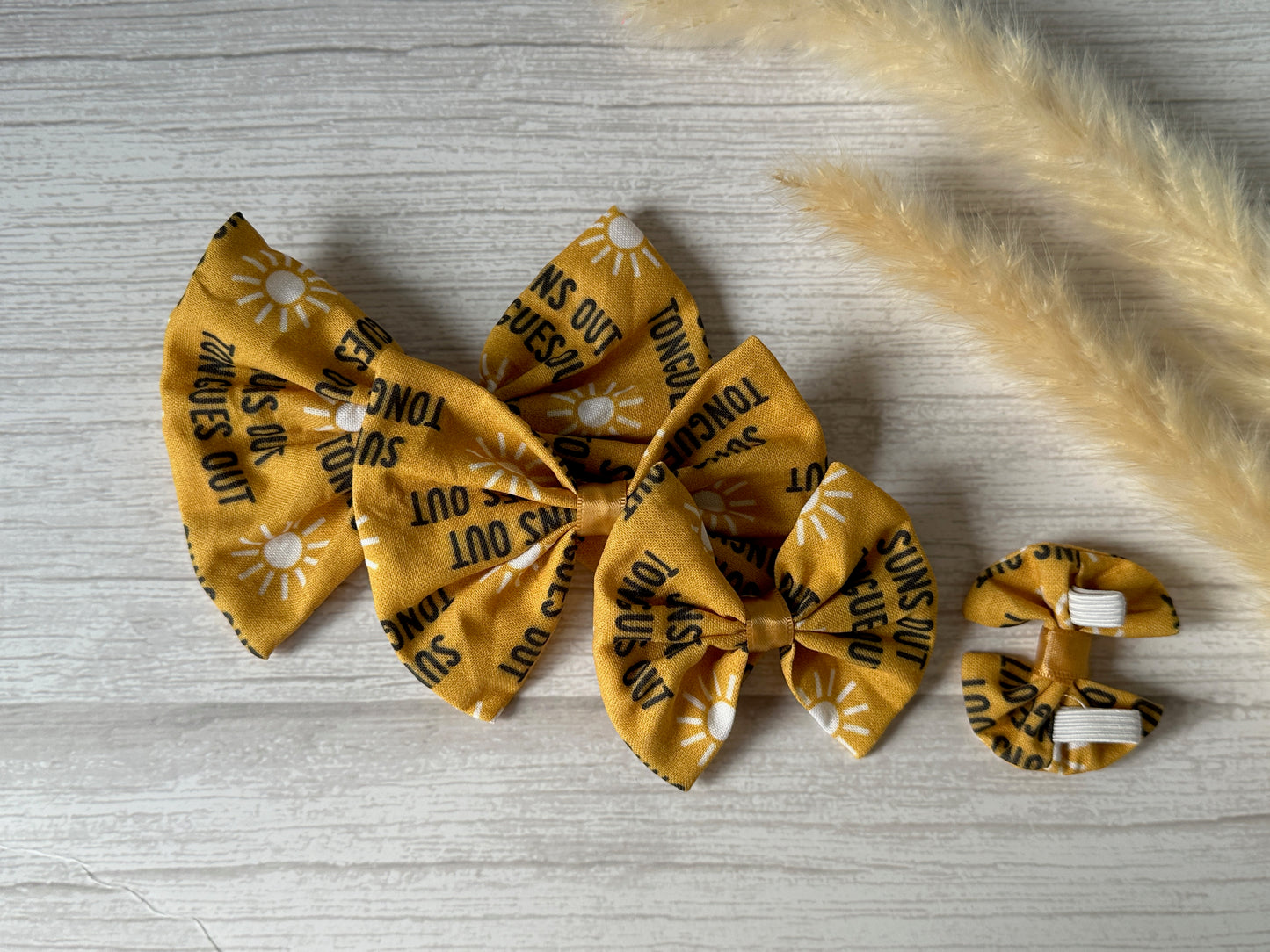 Cotton Pet Bow with collar attachment - Suns Out Tongues Out